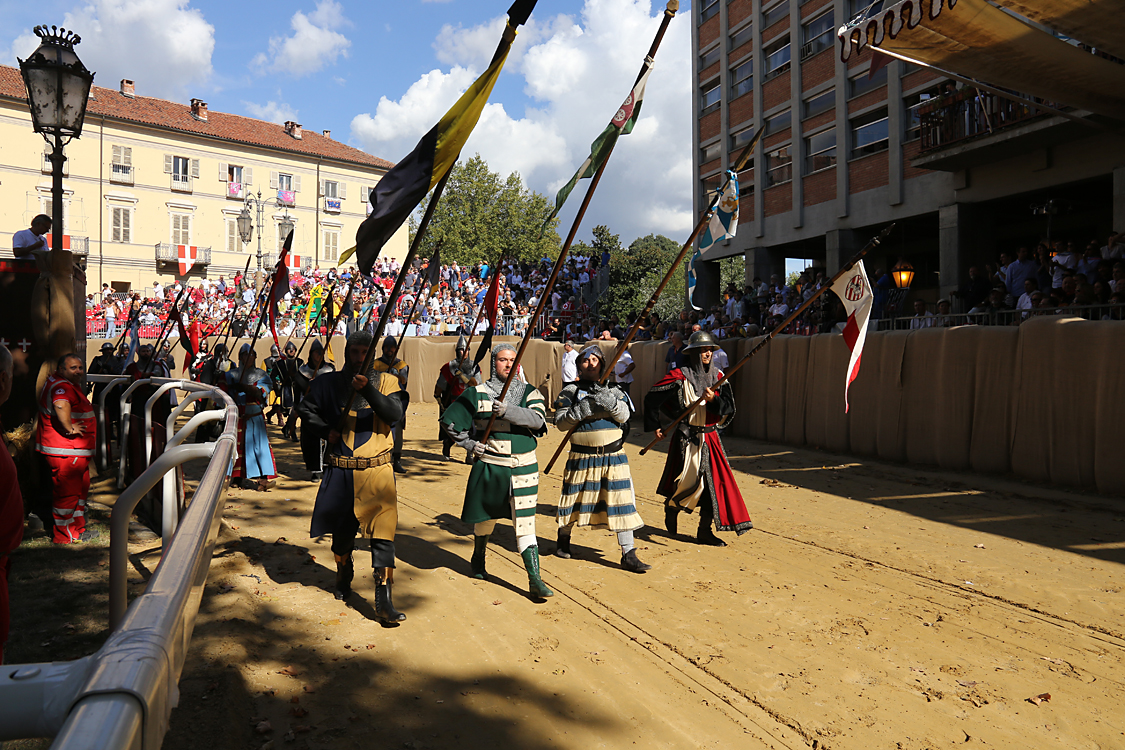 -526- CorteoStorico.jpg